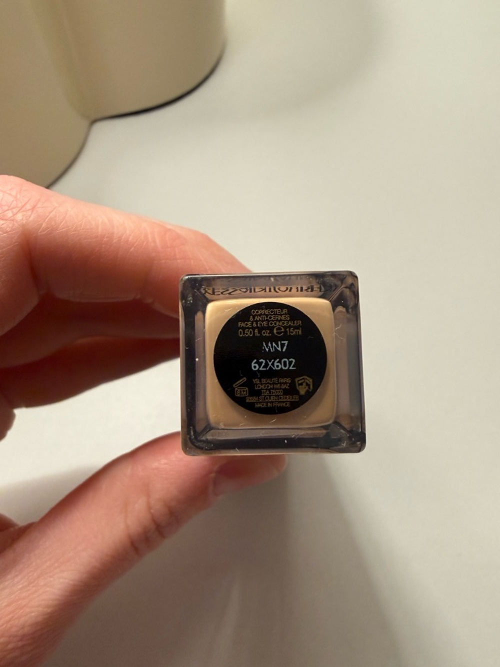 Yves Saint Laurent All Hours Precise Angles Concealer — Shade MN7 - Picture 3 of 3